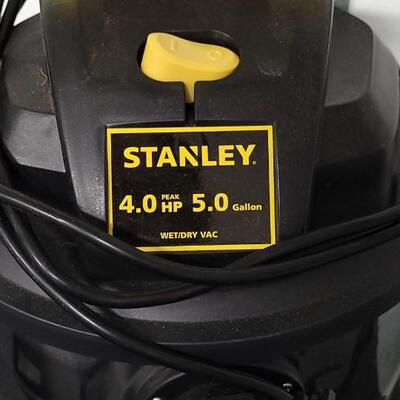 Lot 9: STANLEY 4.0 Horsepower 5 Gallon WET/DRY Vacuum