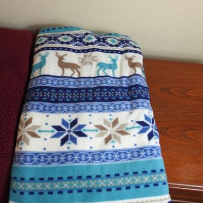 Throw Blankets
