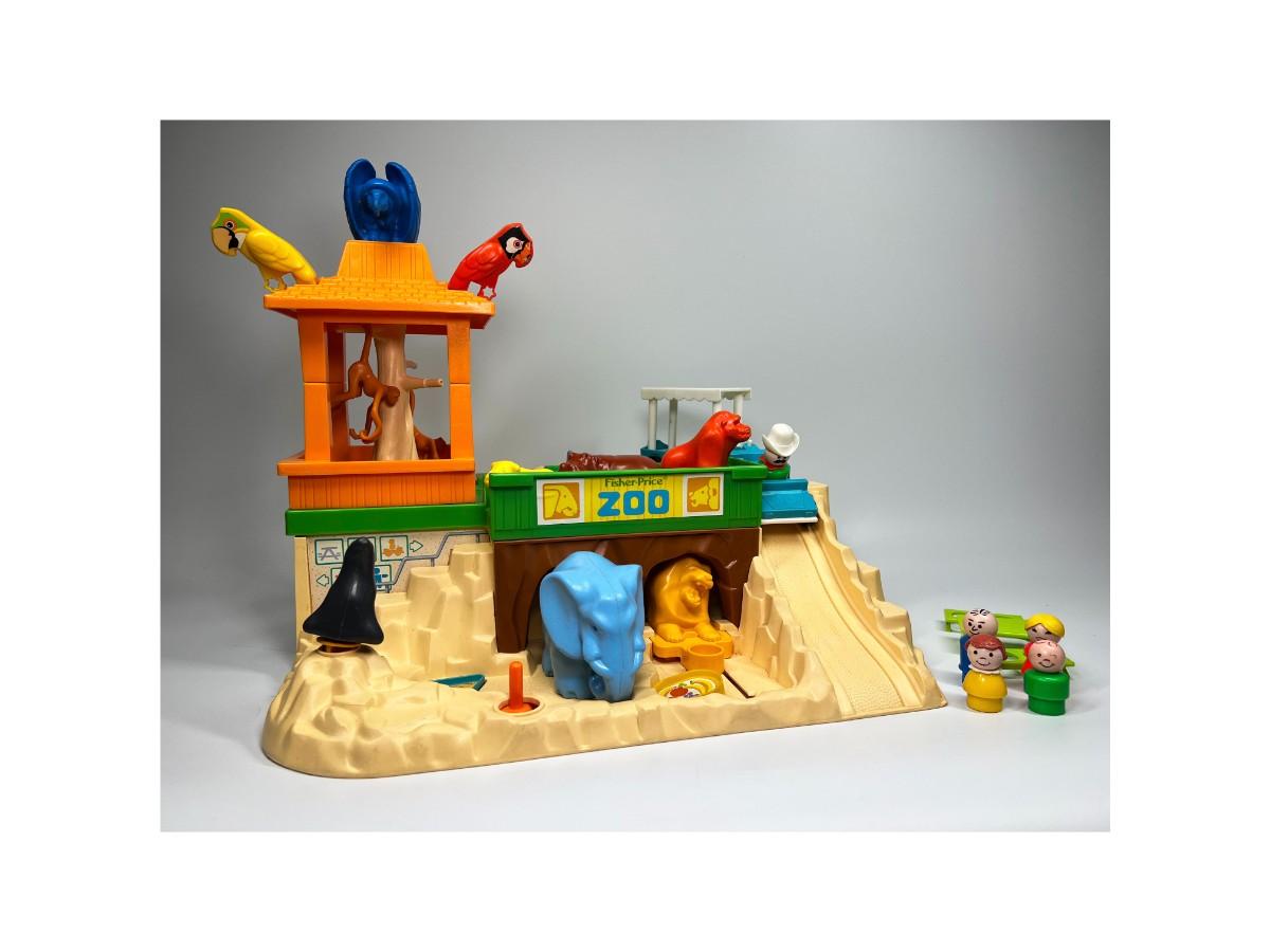 Vintage Fisher Price Zoo optionable With