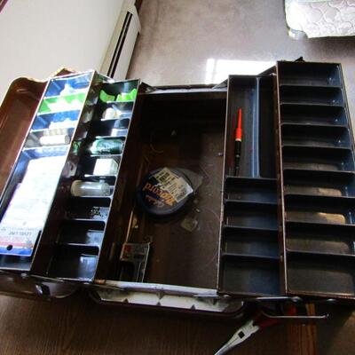LOT 38  METAL HIP ROOF TACKLE BOX WITH 4 TRAYS