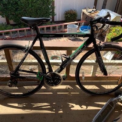 2 Bicycles, roof rack, Pulley Lift and Bike stand