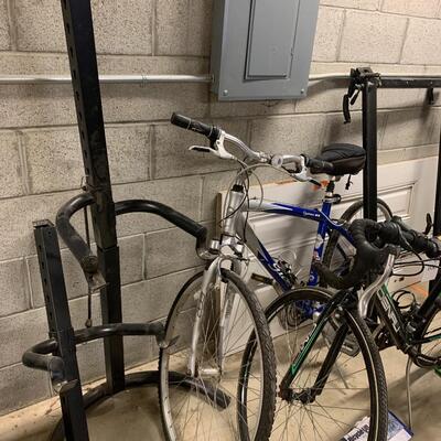 2 Bicycles, roof rack, Pulley Lift and Bike stand