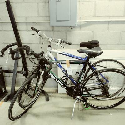 2 Bicycles, roof rack, Pulley Lift and Bike stand