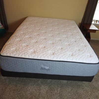 Queen Bed