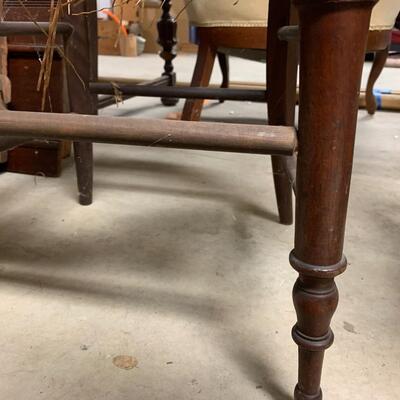 4 Victorian chairs, damaged