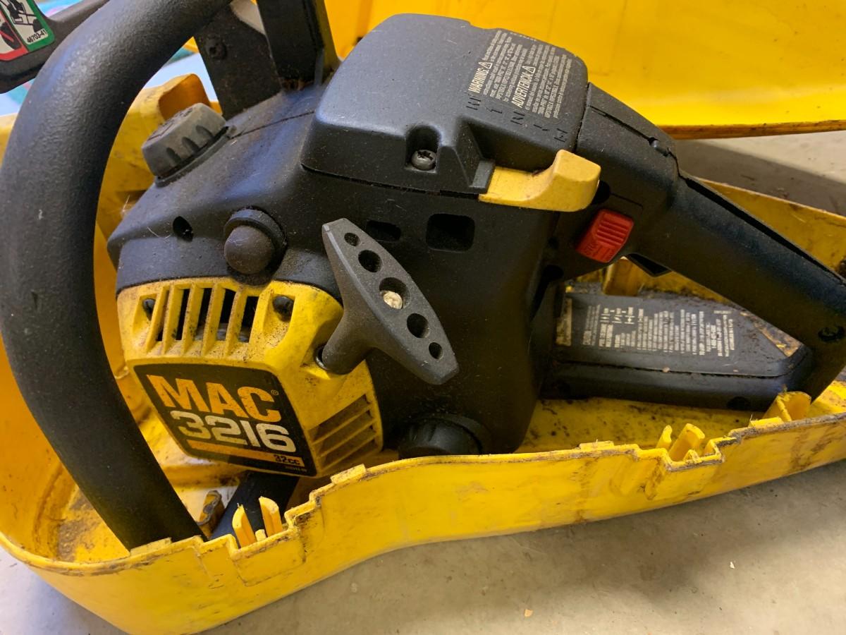 McCulloch Chain saw and Skil saw with cases