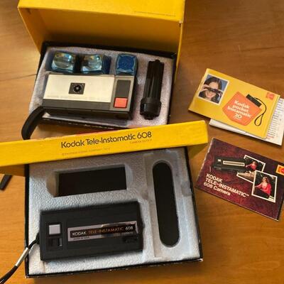 Lot of 2 cameras KodaK Tele-instamatic 608 and instamtic 20 both with box