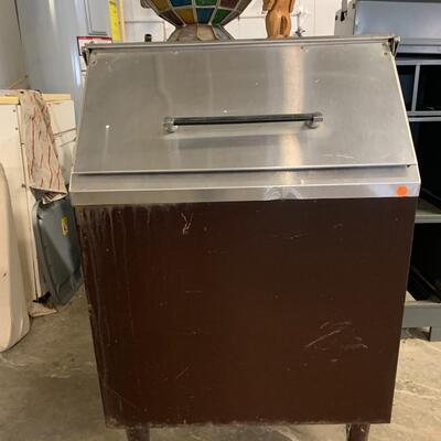 Commercial Ice Cooler