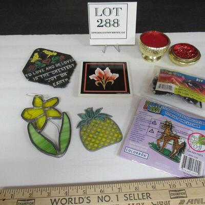 Lot of Decorative Items