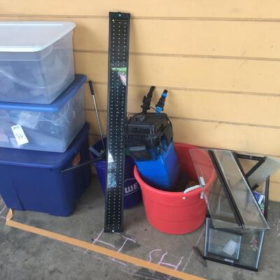 Fish tank equipment and small tank