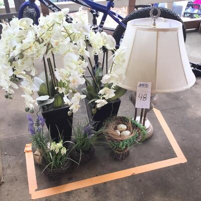 Table lamp and silk flowers