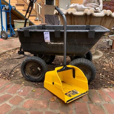 Garden cart and scooper