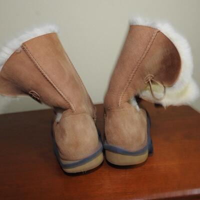 Fuzzy boots