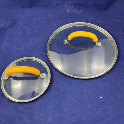 lot of pot glass lids