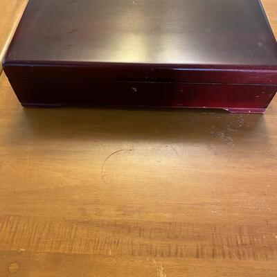 Flat ware case - no silverware just chest