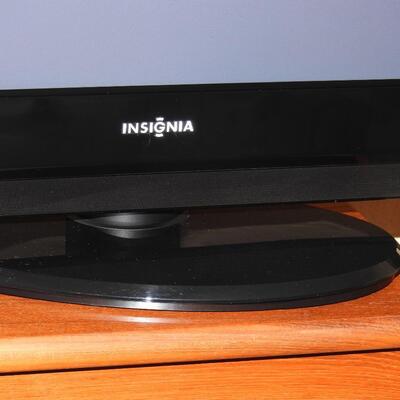 Insignia T V