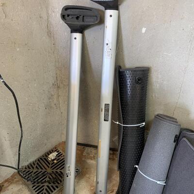 Auto floor mats, roof rack, more