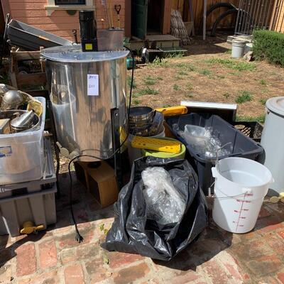 Honey Extractor equipment