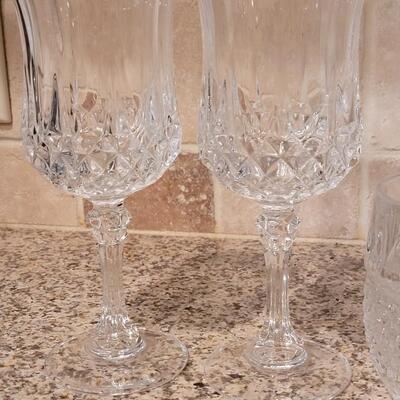 Lot 107: (2) Cut Glass Wine Glasses & (2) Cut Glass Short Tumblers