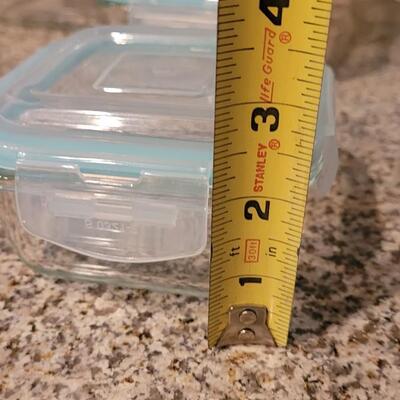 Lot 118: Glass Storage Containers with 4 Way Snap on Lids Set