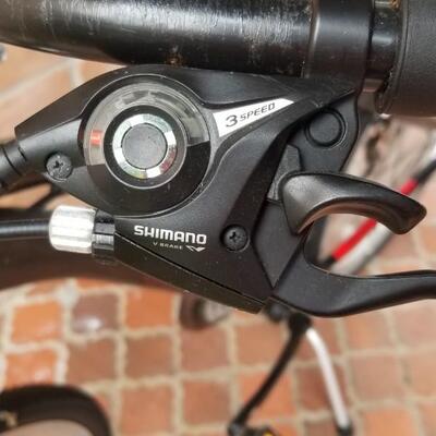 Lot #131  Aluminum Schwinn  "V" brake Shimano Bike