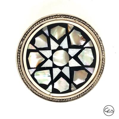 Continental 800 Silver Mother of Pearl Pill Box