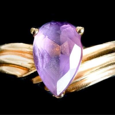 10k Yellow Gold & Amethyst Ring, Size 5.5