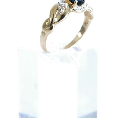 10k Yellow Gold Dark Blue Topaz Ring, Size 7.5