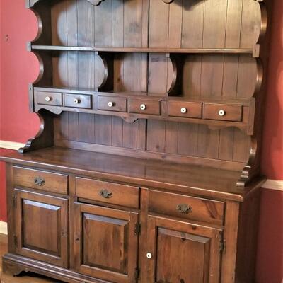 Lot #141  Vintage Pennsylvania House Colonial Style Hutch 1970's