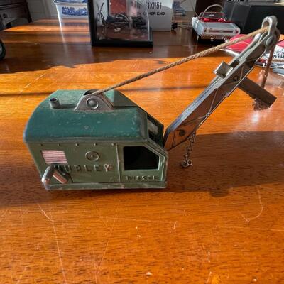 Hubley metal toy crane