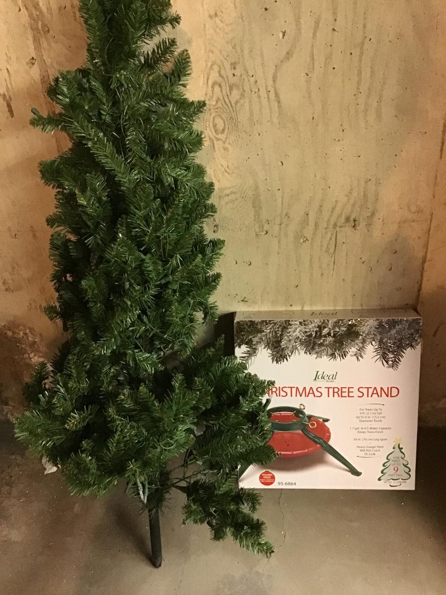 D1138 50” tall Christmas Tree & Tree Stand