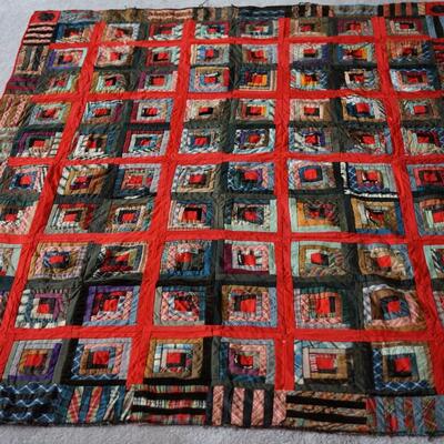 ANTIQUE LOG CABIN PATTERN QUILT 5FT BY 5FT. COLORFUL HAND MADE