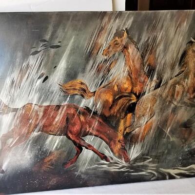 Lot #247  Pair of Oil Paintings on Wooden Panels - Vietnam