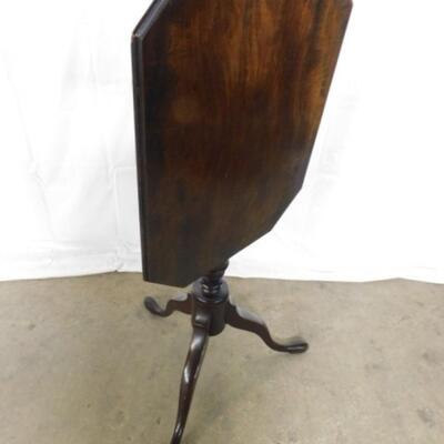 Vintage Mahogany Solid Wood Tilt Top Table