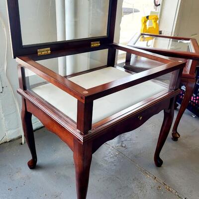 GLASS DISPLAY SIDE TABLE #1