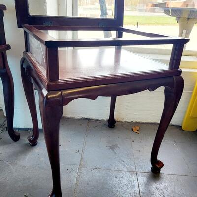 DISPLAY GLASS SIDE TABLE #2