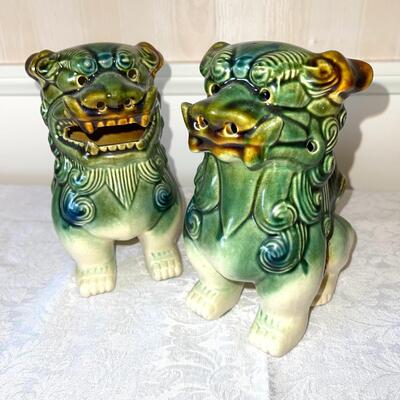 LOT 11  PAIR VINTAGE CERAMIC CHINESE STYLE FOO DOGS 8