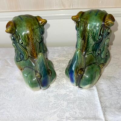 LOT 11  PAIR VINTAGE CERAMIC CHINESE STYLE FOO DOGS 8