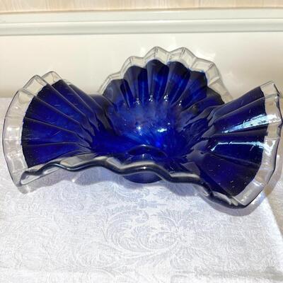 LOT 23  CONTEMPORARY ART GLASS COBALT BLUE RUFFLED BOWL 11"