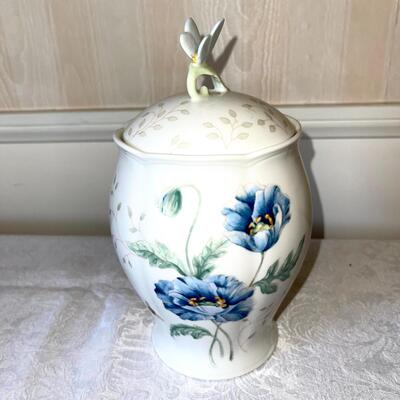 LOT 13  LENOX BUTTERFLY MEADOW PORCELAIN COVERED JAR ARTIST LOUIS LE LUYER 9" TALL