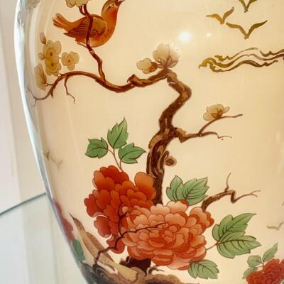 LOT 18   VINTAGE ASIAN STYLE PAINTED CERAMIC TABLE LAMP 30"