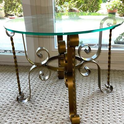 LOT 19  GOLD METAL SCROLL BASE SIDE TABLE W/THICK GLASS TOP 18" TALL