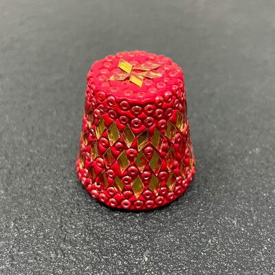 VINTAGE BEADED INDIA THIMBLE