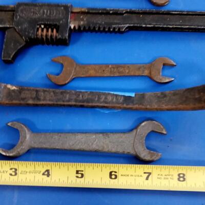 LOT 65  FIVE OLD FORD TOOLS