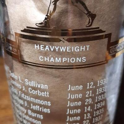 Vintage 1950s Sport Kings Heavyweight Champions Tumbler