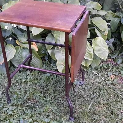 Genuine Steampunk Typewriter Stand