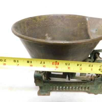 Antique Mercantile Platform Scale with Copper Portion Pan