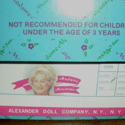 1996 Ltd. Edition Madame Alexander John and Jackie Kennedy Wedding dolls.  Made one year.  Rare!