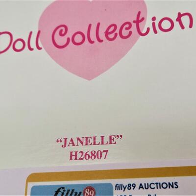 Janelle Precious Moments DOLLS Vintage H26807 NEW IN BOX