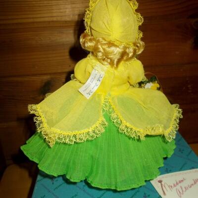 1986 Madame Alexander Down Daffy Dilly 8" doll #429